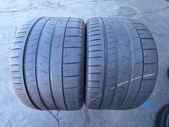 2 USED TIRES PIRELLI 305/30/20