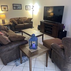 Beautiful rustic lodge / cabin style living room furniture set