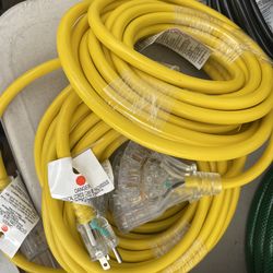 Extensión cord 25ft 12/3 Guage