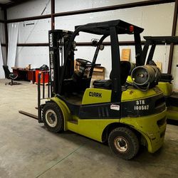 Clark Propane 5,000 Lb Forklift