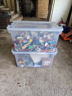 Legos (READ DESCRIPTION)