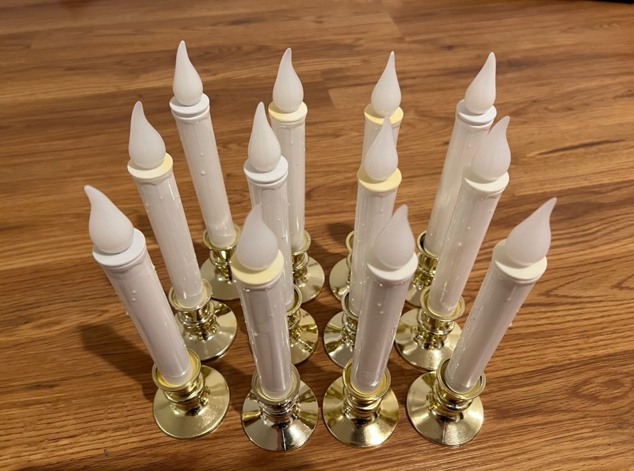 12 windowsill Christmas candles
