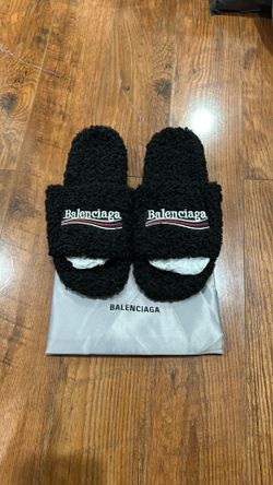 Balenciaga fur slides size 7.5
