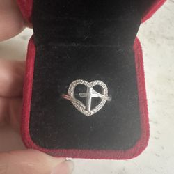 925 Sterling Silver Cz Heart W/ Center Cross Ring , Size 6.75 , Marked 925 LA