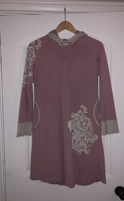 Shukr winter tunic with hood, size medium