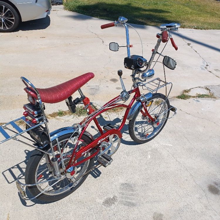 1975 Schwinn Stingray with Rare Original Accessories 6k for Sale in City Of Industry CA OfferUp