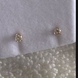 14 Karat Yellow, Gold, Small Diamond Stud Earrings  
