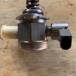 BMW High Pressure Fuel Pump - Genuine BMW {contact info removed} 550i, 550i GT, 550i GT xDrive, 550i xDrive, 650i, & more