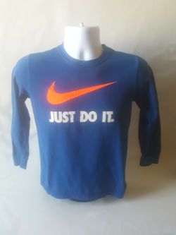 Nike just do it boys long sleeve shirt size M