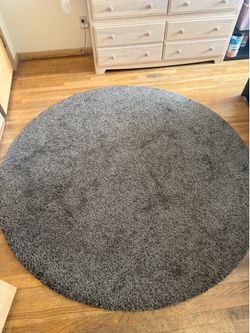 Round rug