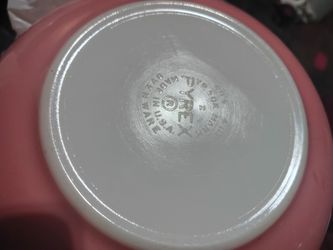 vintage Pyrex 4 quart mixing bowl
