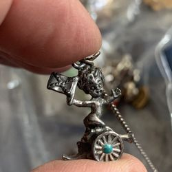 Vintage Unusual Charm Cool For Collectors 