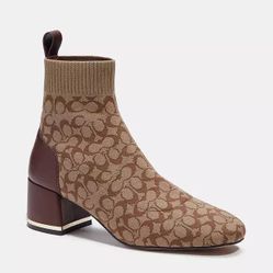 Coach Logo Print Boots Brown