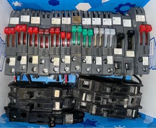 Zinsco 2-Pole Circuit Breaker Lot of 19 Mixed Amps 15-50A