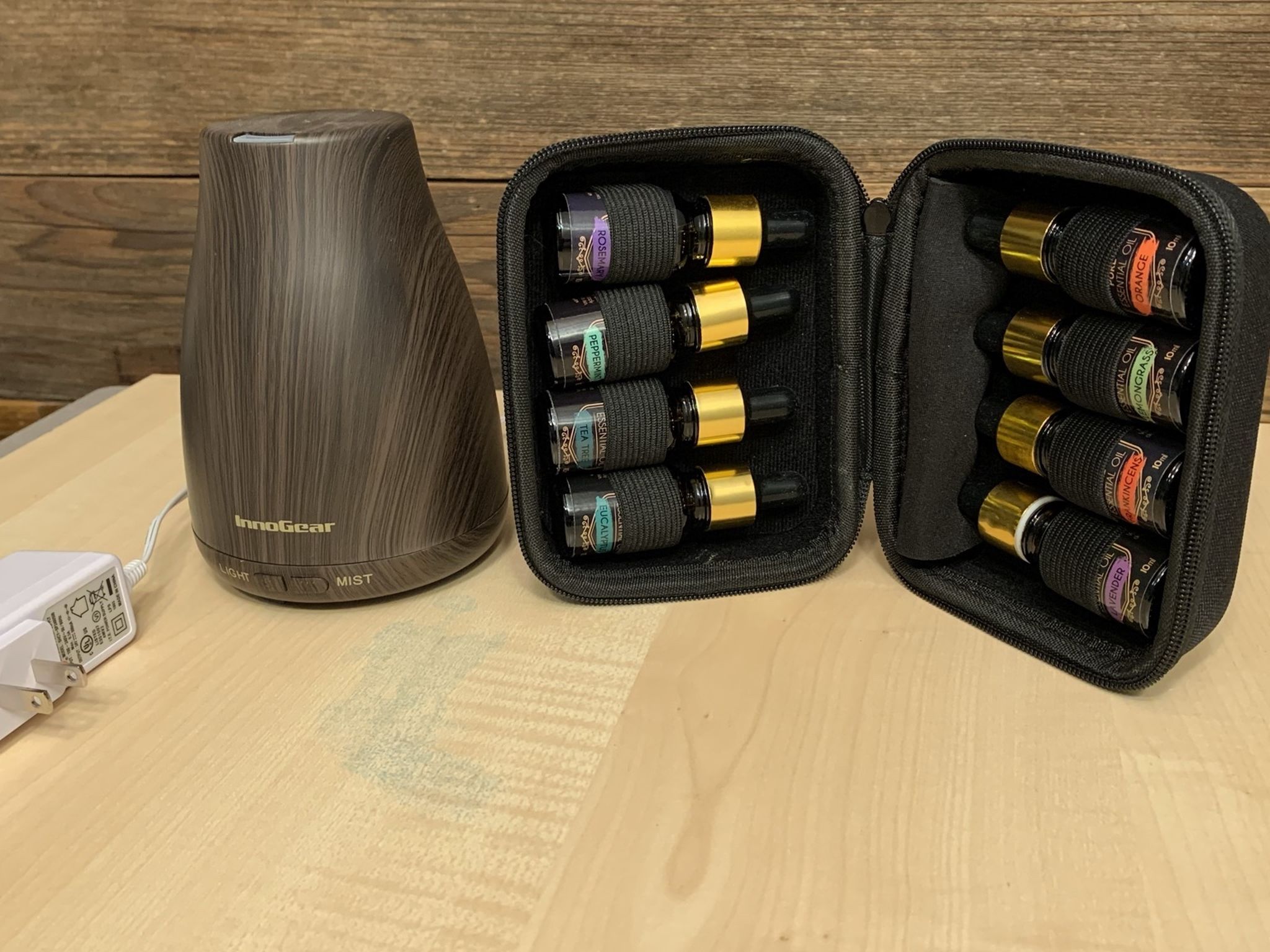 Diffuser with Ten Essential Oils and Carry Case