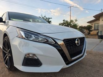 2023 Nissan Altima sr