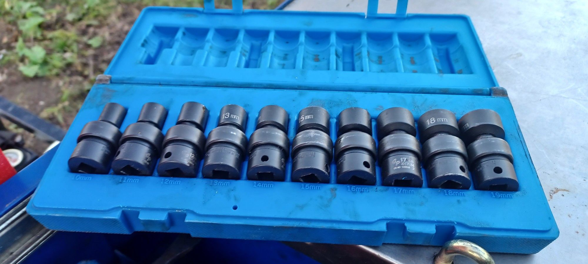 Swivel Sockets
