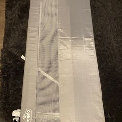 Regalo Extra Long Guardrail 