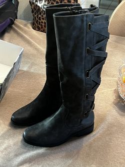 Fashion Boot Size 8