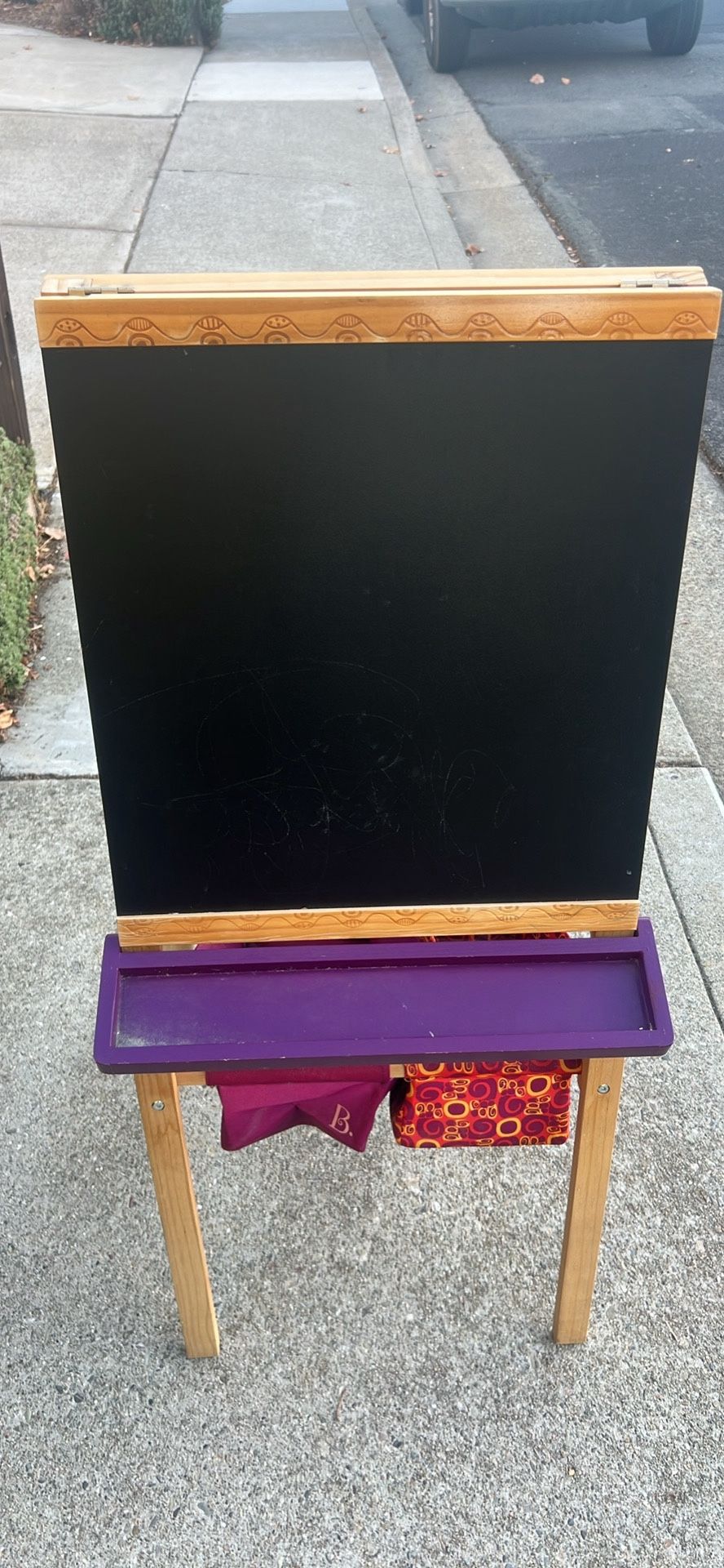 Easel