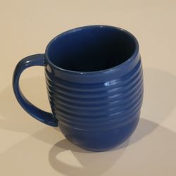 Boscoware Dark blue glaze beehive mug . Pre-owned,  very good shape, no 
chips or cracks, some small scratches, .  It is 4.25" tall, weight 1lb  
(plu