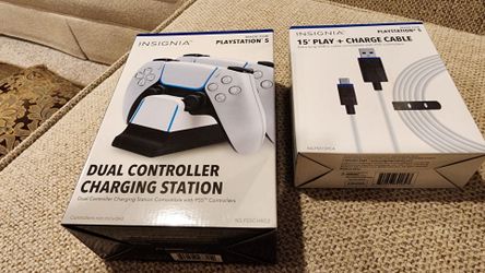 Insignia PS5 Dual Controller Charging Station + Cable