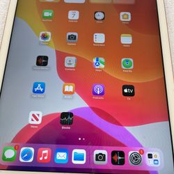 iPad 7th Generation 32GB WiFi + Cellular Unlocked For Any Carrier 