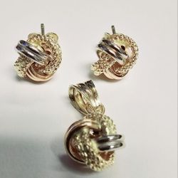 💕Cinnamon Tricolor 18k Pendant And Earrings Set