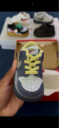 Nike Dunks size 4c