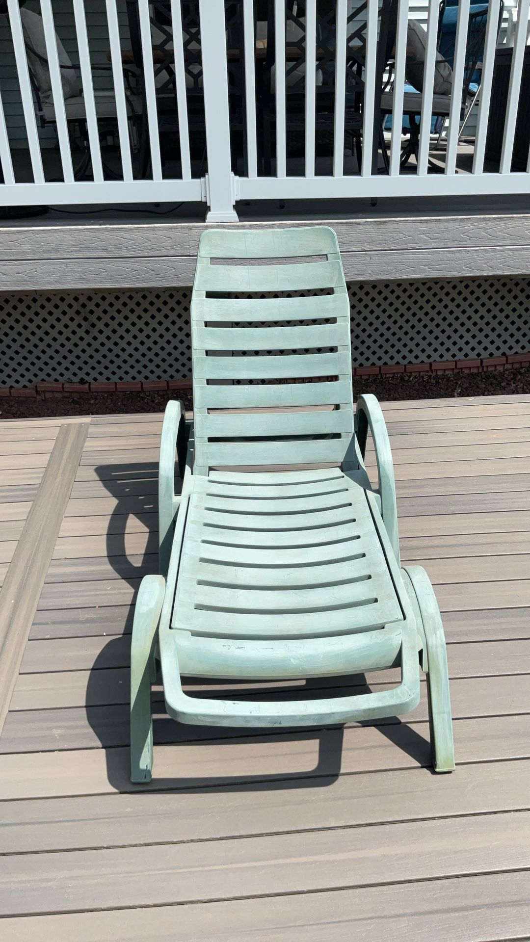 Chaise Lounge Chair