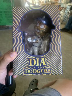 Signed Autograph By Nomar Garciaparra