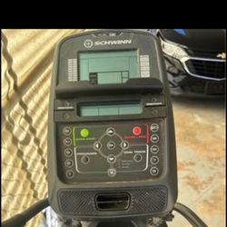 Schwin elliptical great working condition