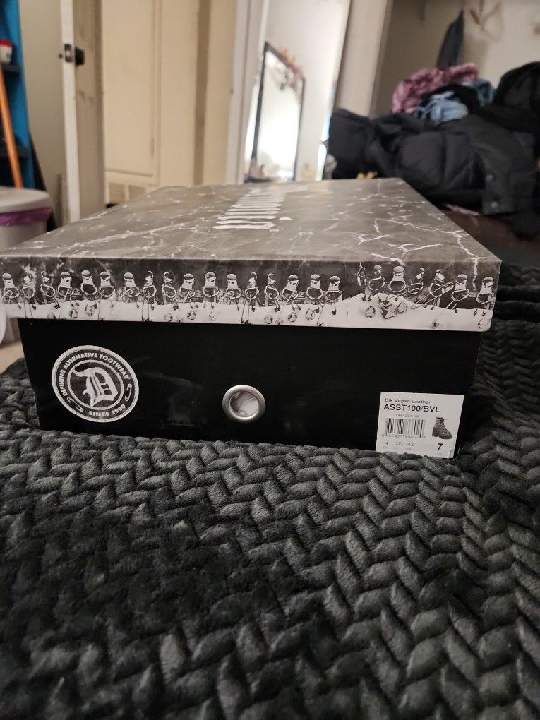 Demonia Boots Size 7