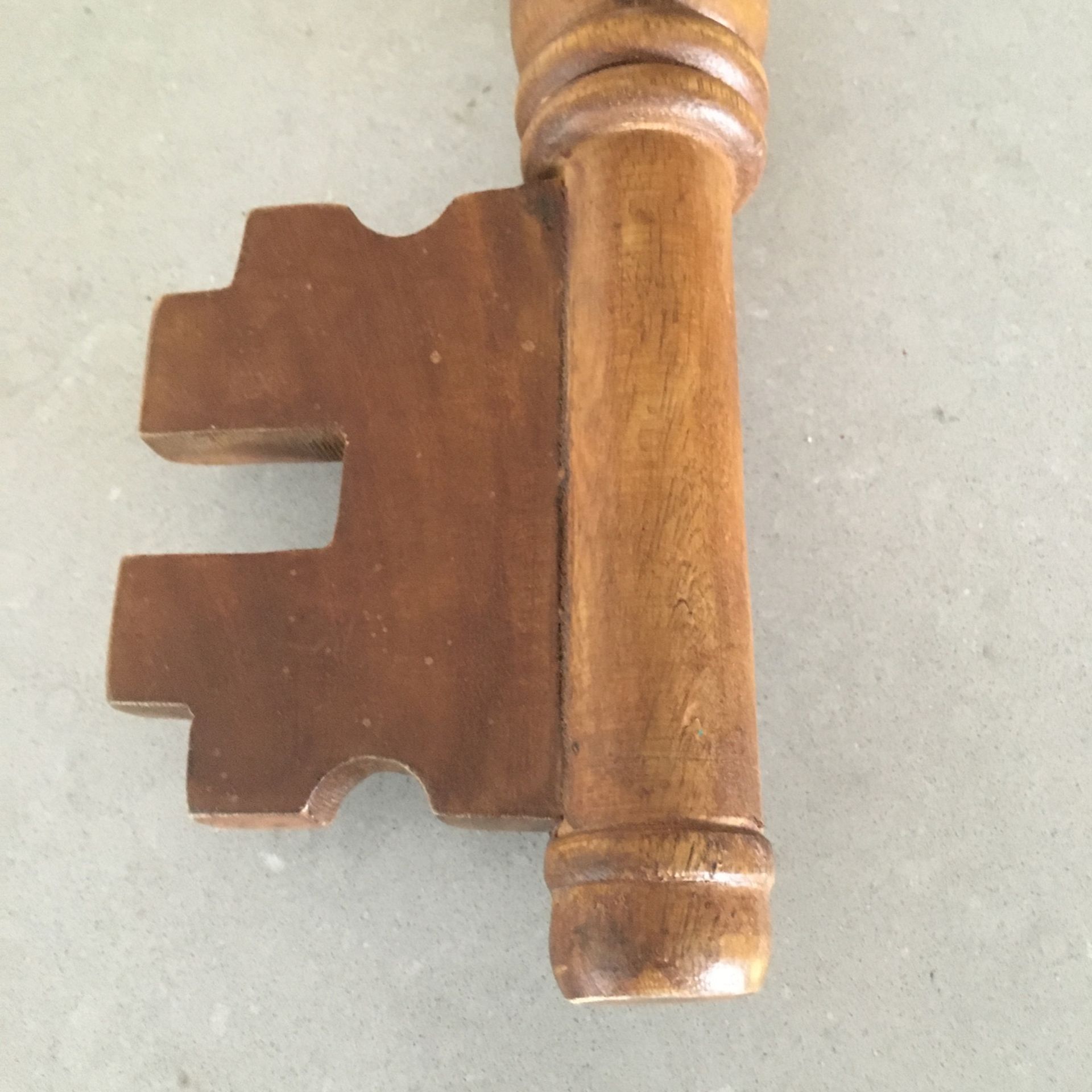 Large wooden skeleton key for Sale in Gig Harbor, WA OfferUp