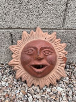 ☀️ Terracotta Sun Face Wall Hanging – Garden / Patio Decor