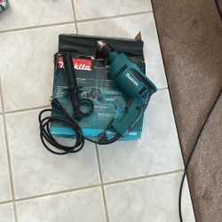 Makita 5/8” Hammer Drill
