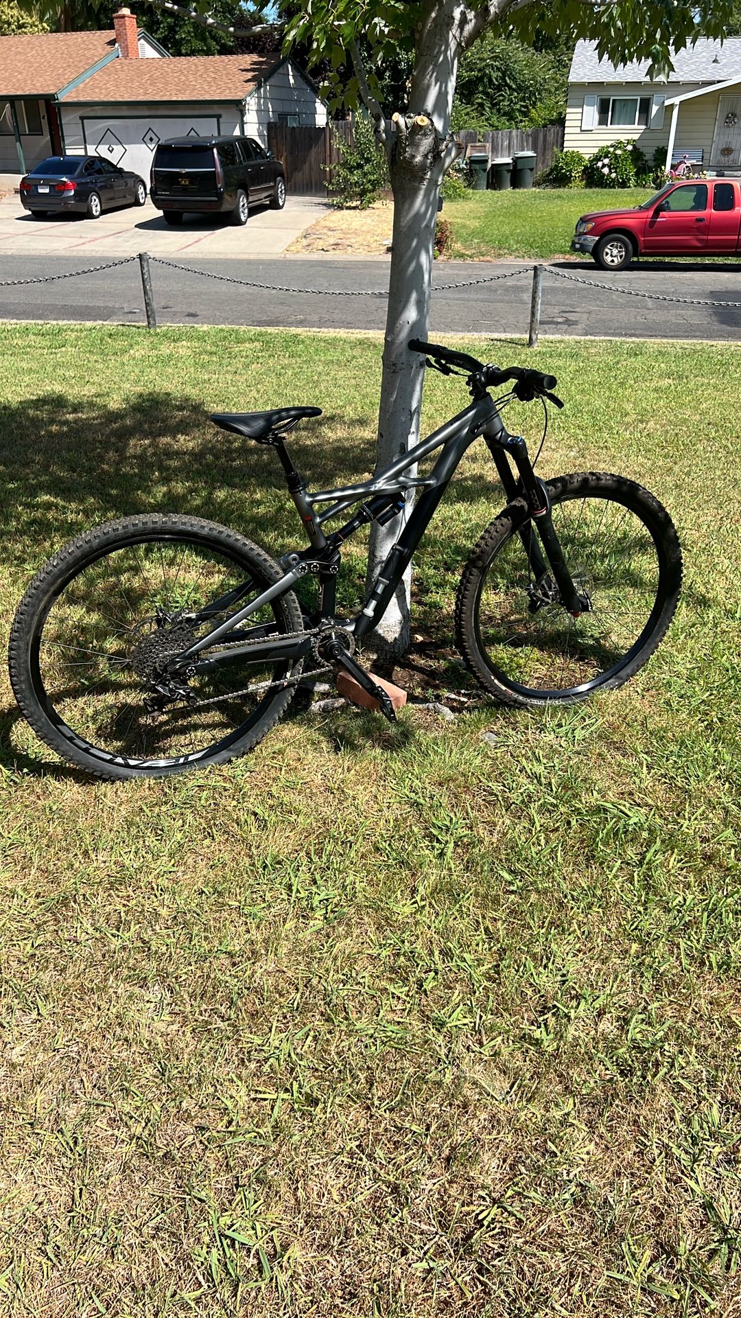 Specialized Enduro Comp Mountain Bike