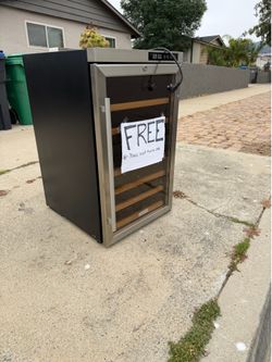 Wine Fridge - not working - FREE