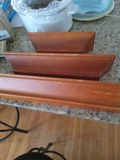 Floating Shelves 3pc Set Varying Sizes (24, 18, & 12in)