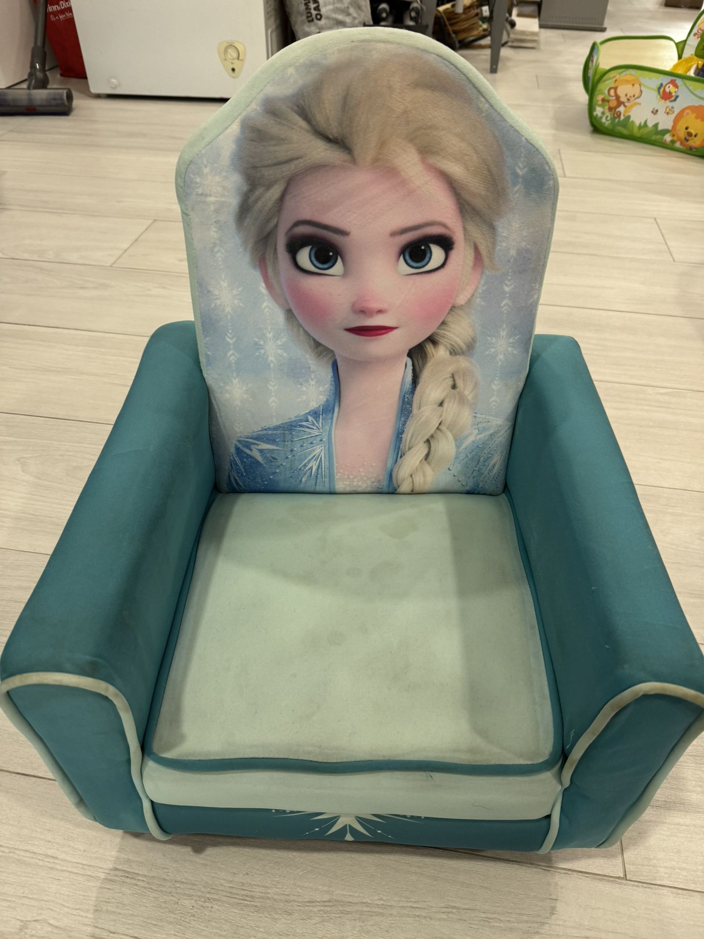 Delta Children Figural Upholstered Kids Chair, Wood, Disney Frozen II Elsa