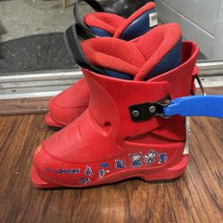 17 mondo size 10-11 jr Salomon ski boots 