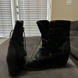 Black Sorel Boots