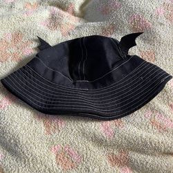 Women’s Black Bucket Hat 