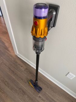 Dyson V12 SLIM - Premium Cordless vacuum cleaner - with laser detect