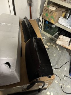 2 Pcs Escalade Tail Lights
