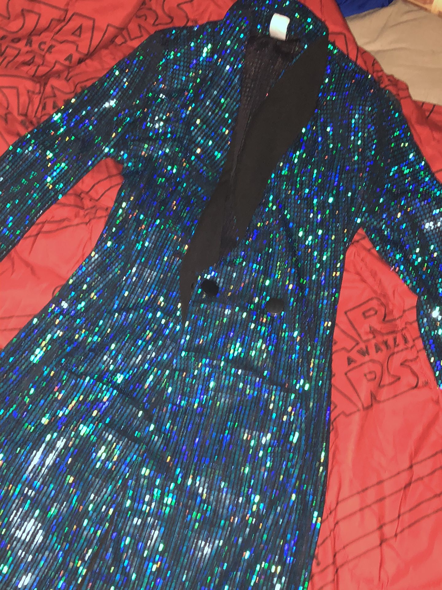 Blue Sequined suit dress size Large , recently bought in February‼️