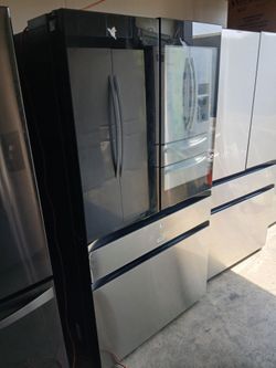 LIKE NEW !! SAMSUNG FAMILY HUB STAINLESS STEEL COUNTER DEPTH SMART 4 DOOR REFRIGERATOR