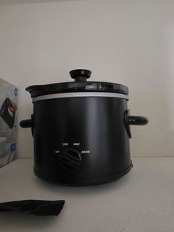 Slow cooker