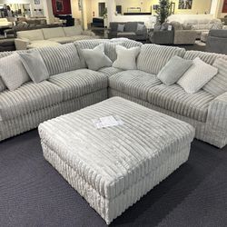 Stupendous 3pc Sectional Sofa 