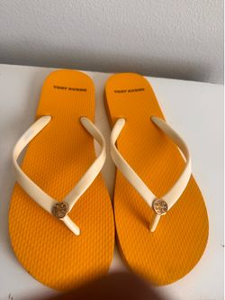 Tory burch flip flops